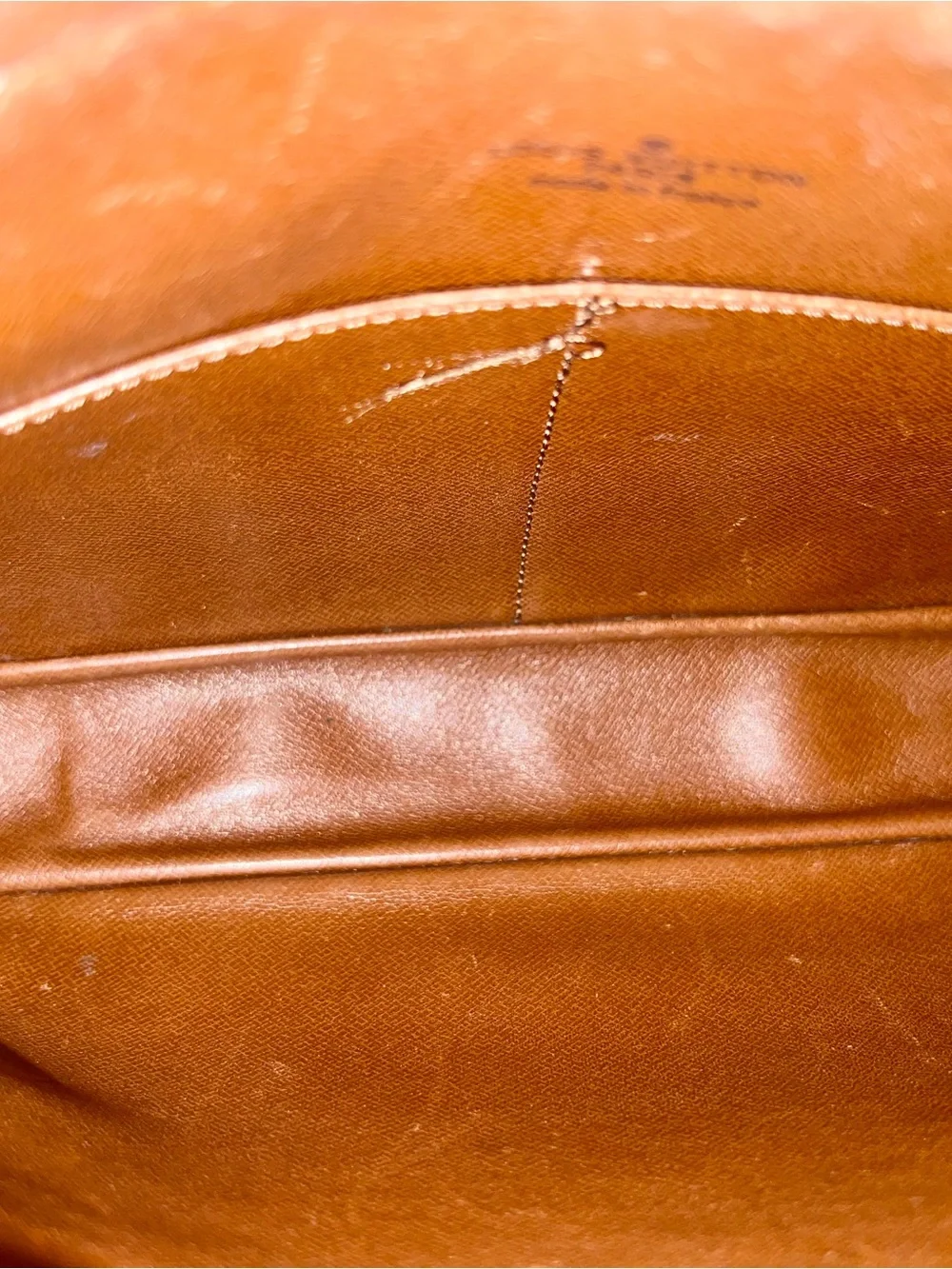 AUTH LOUIS VUITTON COMPIEGNE 28 CLUTCH - Picture 13 of 16